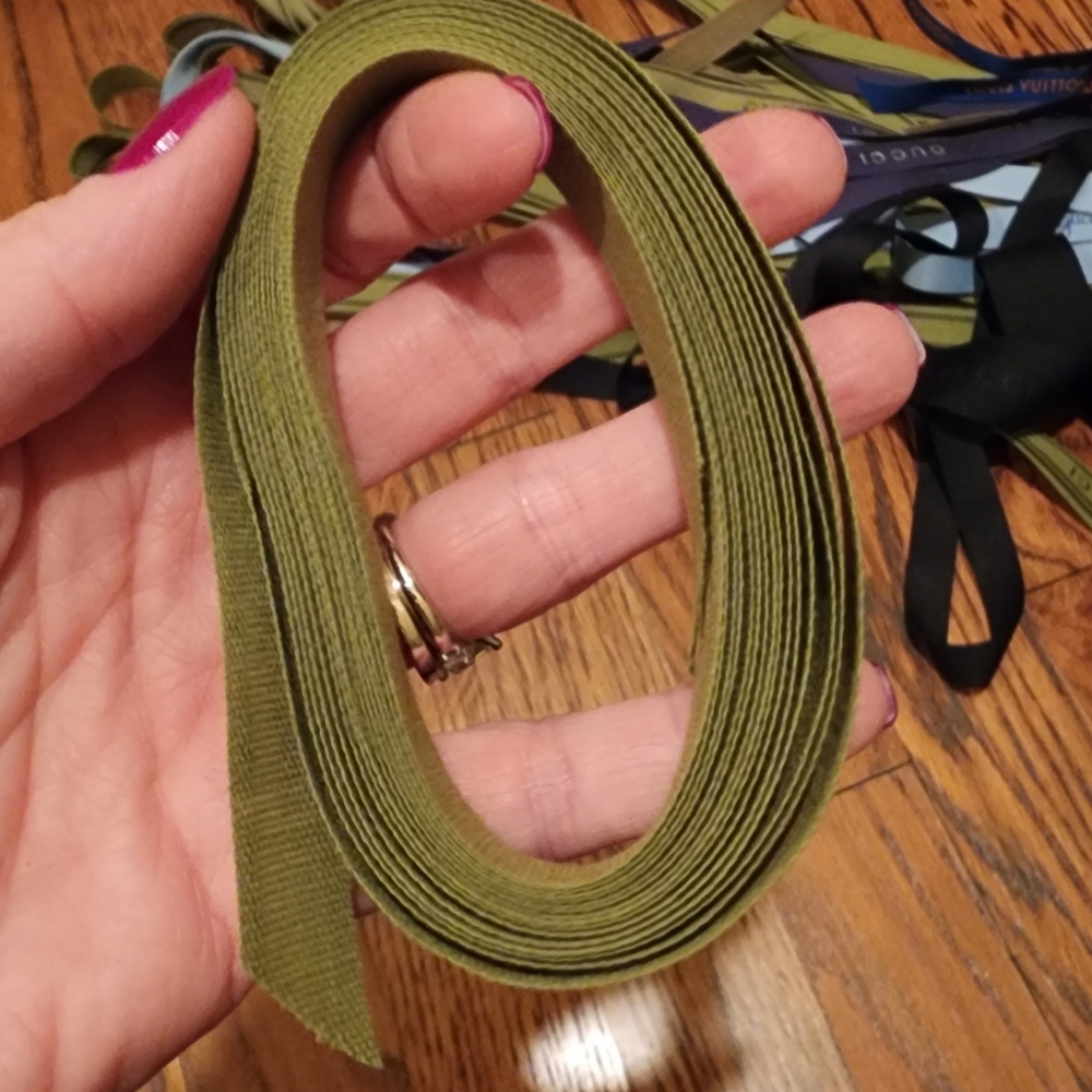 Green Linen Authentic Gucci Ribbon - 111" Long - Picture 3 of 5